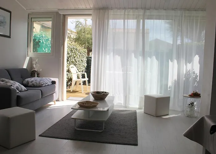 Jolie Bord De Acces Direct Villa *